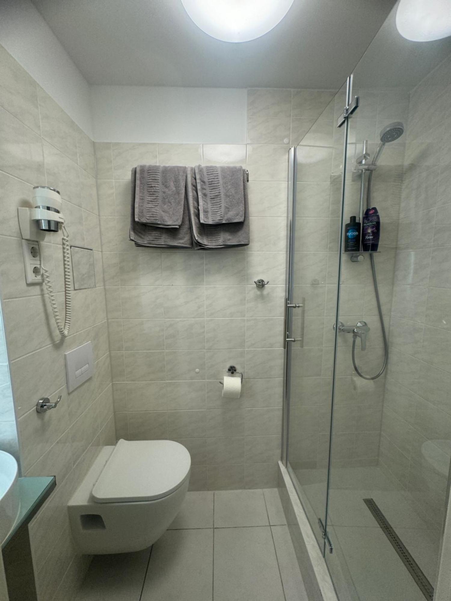 City Apartment Am Hauptbahnhof N3 Neurenberg Buitenkant foto